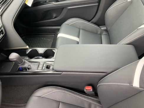 Used 2026 Toyota Camry SE w/ Convenience Package image 24