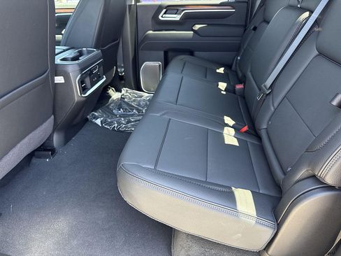 New 2026 GMC Sierra 2500 Denali w/ Denali Reserve Package AWD/4WD image 25