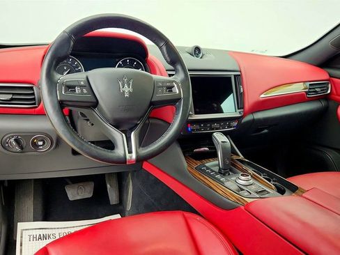 Used 2022 Maserati Levante Modena AWD/4WD image 13