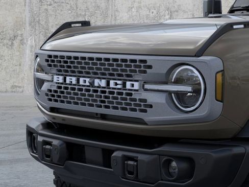 New 2025 Ford Bronco Badlands image 19