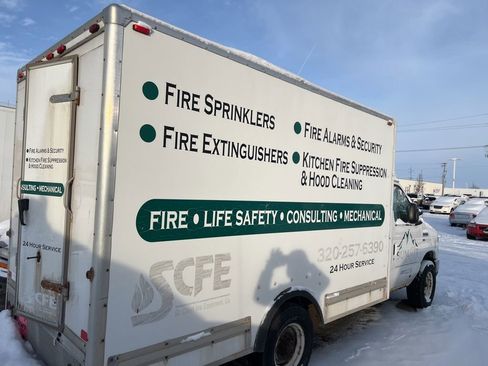 Used 2013 Ford E-350 and Econoline 350 Super Duty image 3