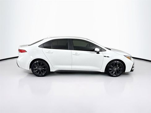 Certified 2024 Toyota Corolla SE image 10