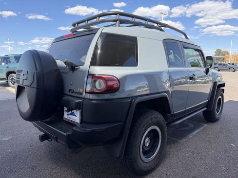 Used 2013 Toyota FJ Cruiser 4WD w/ Trail Teams Special Edition image 6