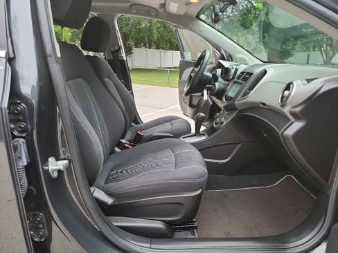 Used 2015 Chevrolet Sonic LT FWD image 30