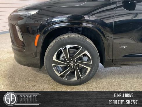 New 2026 Buick Enclave Sport Touring w/ Super Cruise Package AWD/4WD image 13
