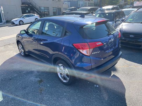 Used 2017 Honda HR-V LX image 8