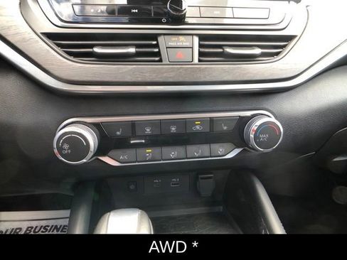 Used 2023 Nissan Altima 2.5 SV w/ SV Premium Package AWD/4WD image 19
