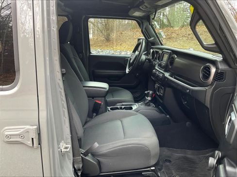 Used 2021 Jeep Wrangler Unlimited Sport AWD/4WD image 11