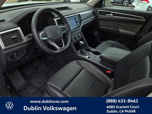 Certified 2023 Volkswagen Atlas SE FWD image 9