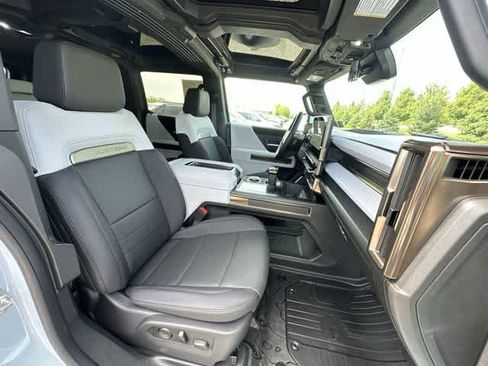Used 2024 GMC Hummer EV 2X AWD/4WD image 23