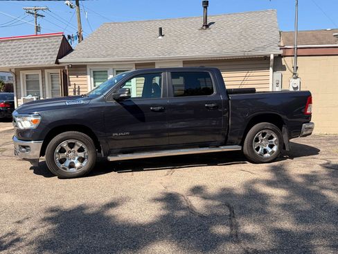 Used 2019 RAM 1500 Big Horn AWD/4WD image 3