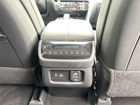 Certified 2025 INFINITI QX60 Sensory w/ Cargo Package image 27