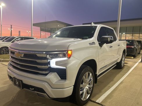 Used 2024 Chevrolet Silverado 1500 High Country w/ High Country Premium Package image 1