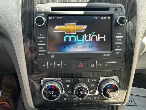 Used 2015 Chevrolet Traverse LTZ AWD/4WD image 27