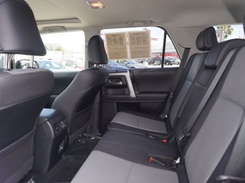 Certified 2022 Toyota 4Runner SR5 Premium w/ Moonroof Package AWD/4WD image 8