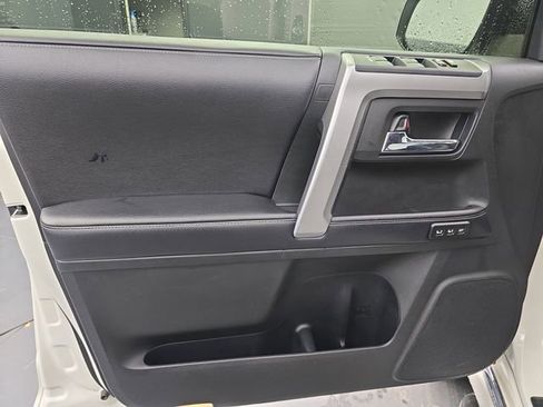 Used 2016 Toyota 4Runner Limited image 24