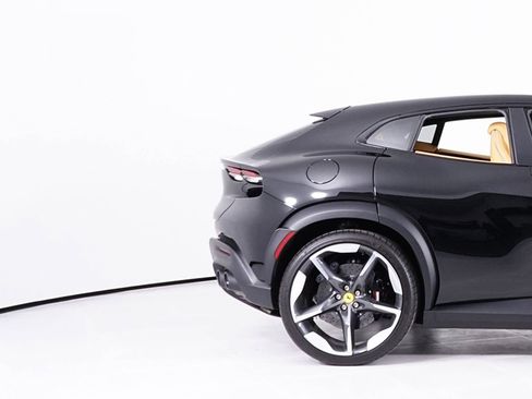 Used 2024 Ferrari Purosangue AWD/4WD image 14