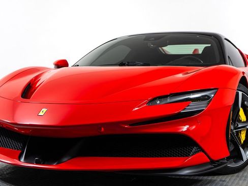 Certified 2024 Ferrari SF90 Spider image 1
