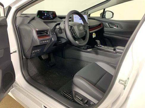 New 2026 Toyota Prius Plug-In Hybrid w/ Limited Premium Package FWD image 31