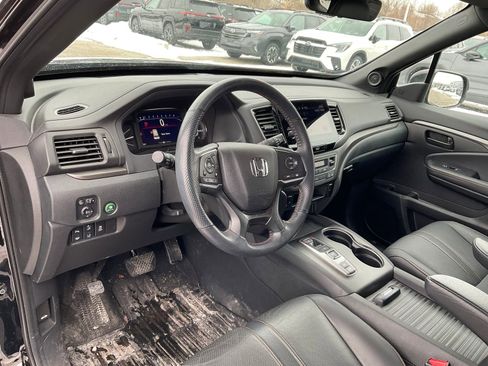 Used 2022 Honda Passport TrailSport image 17