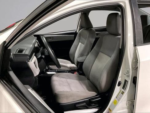Used 2015 Toyota Corolla LE FWD image 25