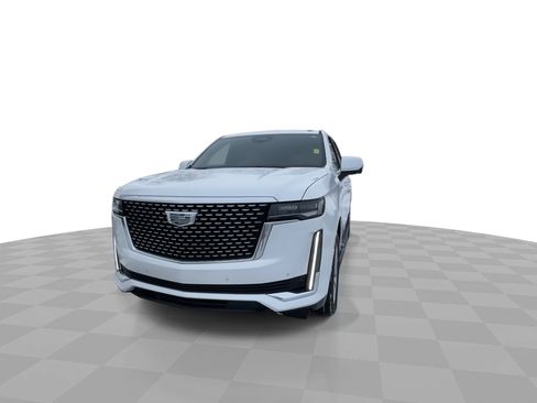 Used 2023 Cadillac Escalade ESV Premium Luxury w/ LPO, Radiant Package image 3