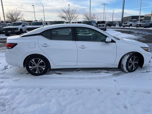 Used 2022 Nissan Sentra SV image 6