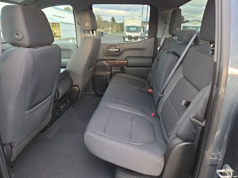 Used 2019 Chevrolet Silverado 1500 RST image 19