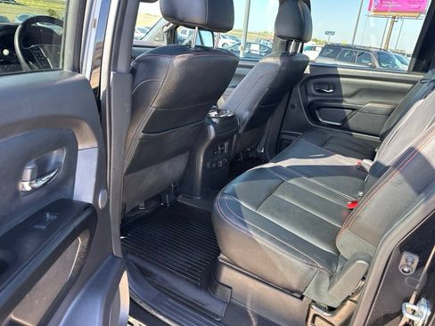 Used 2024 Nissan Titan PRO-4X w/ Pro-4x Convenience Package AWD/4WD image 12