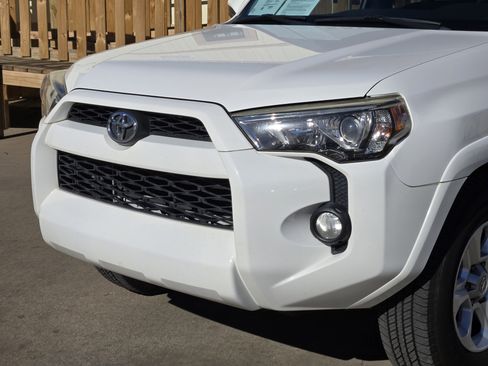 Used 2016 Toyota 4Runner SR5 image 13