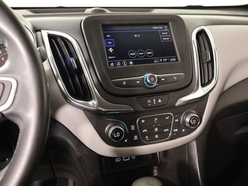 Used 2023 Chevrolet Equinox LT w/ Driver Convenience Package image 5