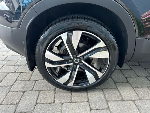 Used 2023 Volvo XC40 B5 Ultimate w/ Protection Package Premier AWD/4WD image 38