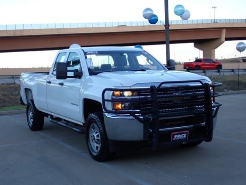 Used 2018 Chevrolet Silverado 2500 W/T AWD/4WD image 6