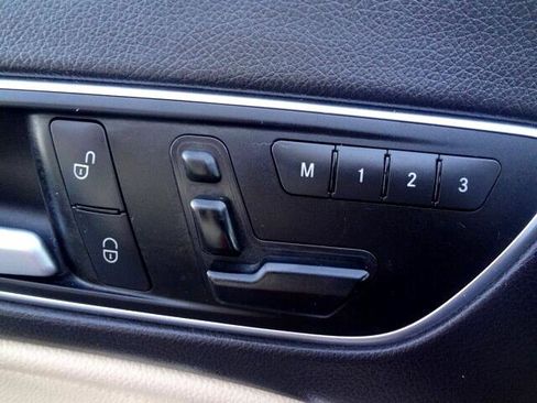 Used 2014 Mercedes-Benz CLA 250 4MATIC image 19