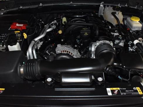 Used 2022 Jeep Wrangler Unlimited Sahara image 10