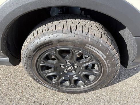 New 2025 Ford Bronco Sport Badlands image 14