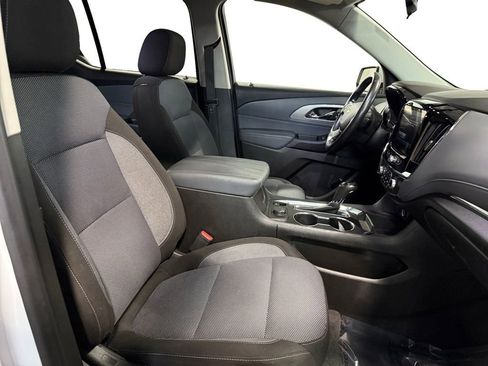 Used 2018 Chevrolet Traverse LT AWD/4WD image 12