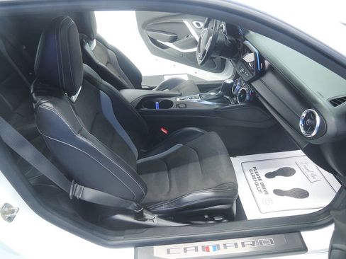Used 2019 Chevrolet Camaro SS w/ LPO, Ground Effects Package RWD image 31
