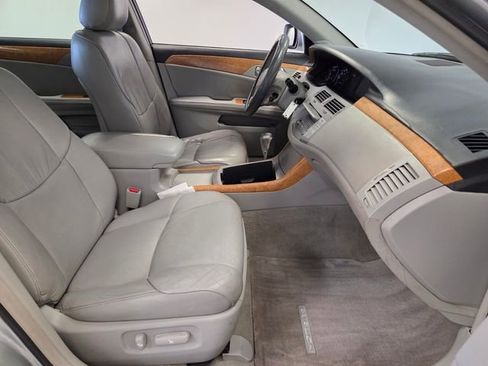 Used 2005 Toyota Avalon XLS FWD image 15