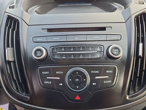 Used 2017 Ford Escape SE FWD image 25