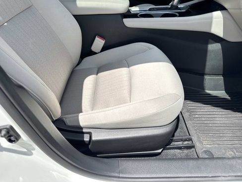 Used 2024 Nissan Altima 2.5 SV w/ SV Premium Package image 11