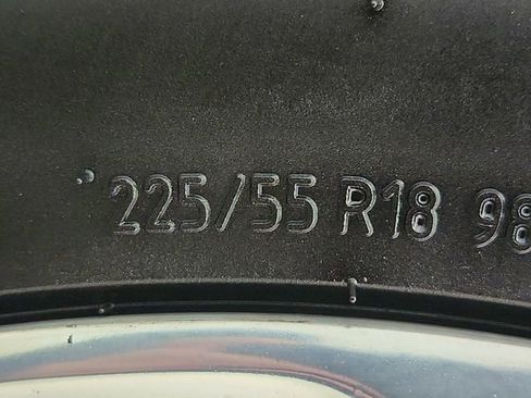 Used 2018 Jeep Compass Limited w/ Navigation Group FWD image 37