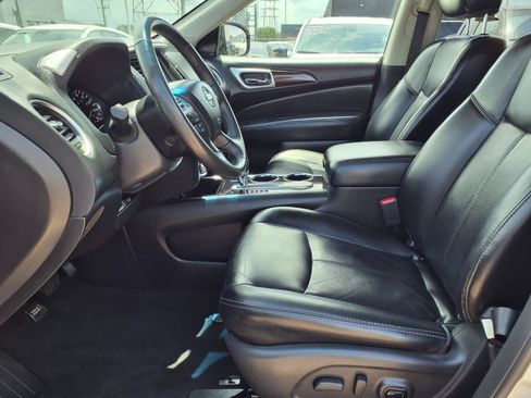 Used 2015 Nissan Pathfinder SL w/ SL Premium Package FWD image 12