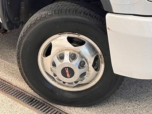 Used 2019 GMC Sierra 3500 Denali w/ Duramax Plus Package AWD/4WD image 32