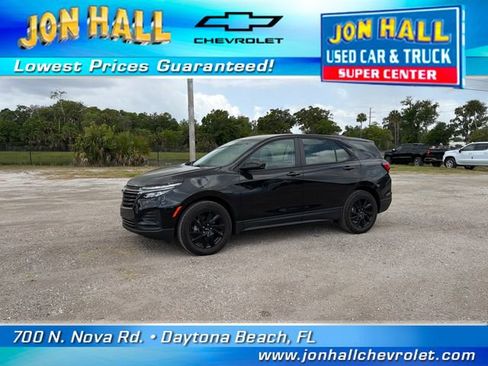 Used 2023 Chevrolet Equinox LS w/ Midnight Edition FWD image 3