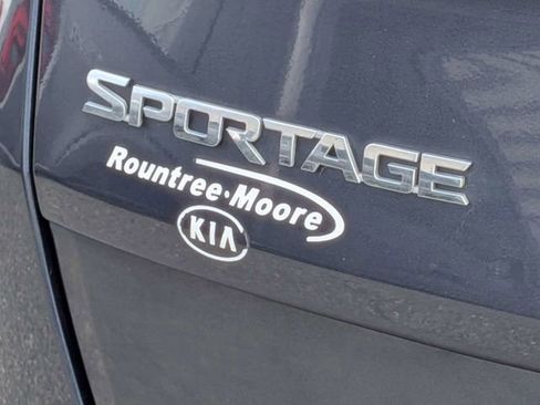 Used 2020 Kia Sportage EX image 9