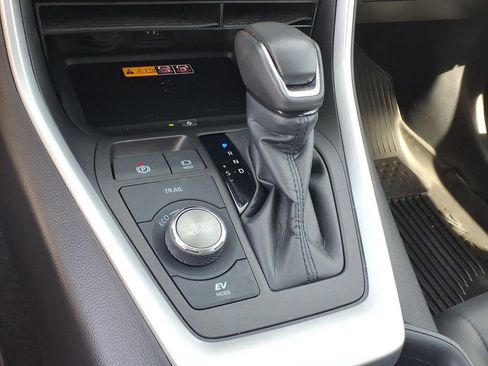 Used 2024 Toyota RAV4 XSE w/ Advanced Technology Package image 15