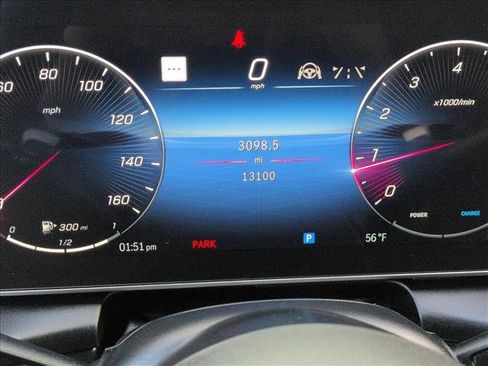 Used 2023 Mercedes-Benz GLC 300 4MATIC image 15