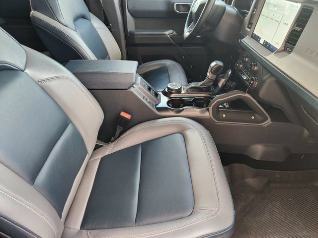 Used 2024 Ford Bronco Outer Banks AWD/4WD image 13