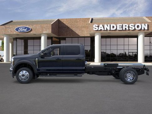 New 2026 Ford F550 4x4 Crew Cab image 4